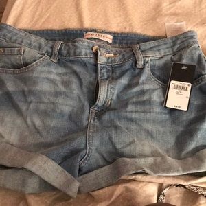 Guess shorts